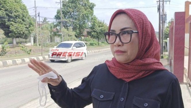 
					[ADVERTORIAL] Jalan Pattimura Rusak Berat, Ketua DPRD Kota Metro : Pemkot Jangan Diam!