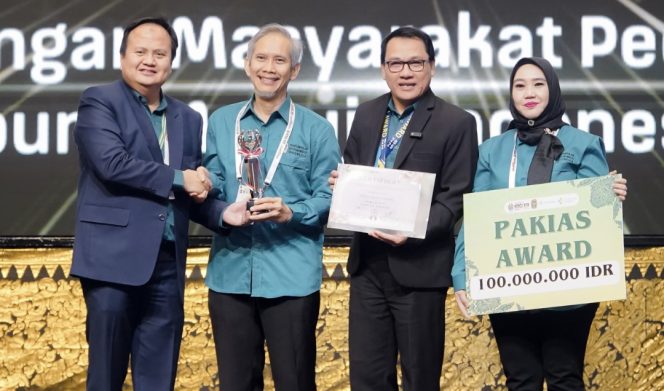 
					Lagi-lagi Penghargaan, Dokter Wahdi Boyong KOGI Awards 2025