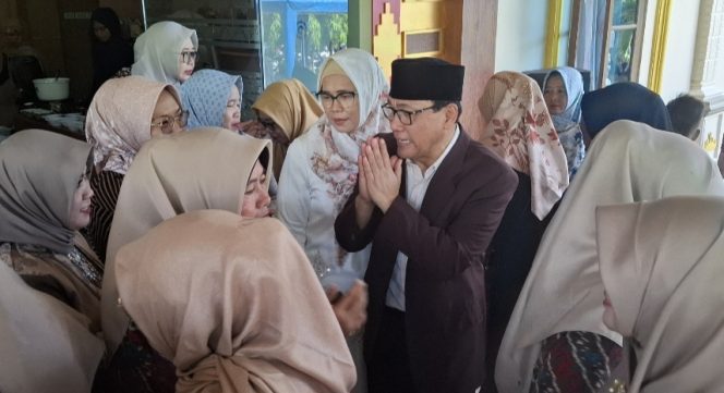 
					Halal Bihalal, Ribuan Masyarakat Antusias Hadir di Lamban Agung TMII Metro