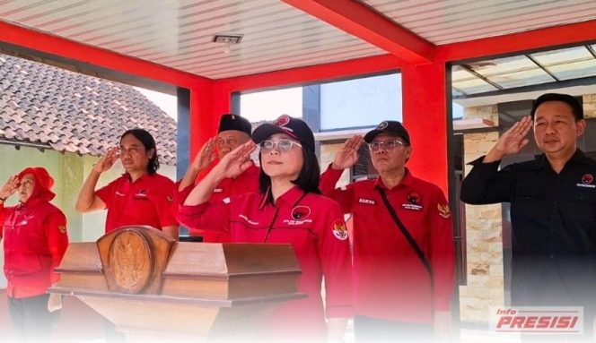 
					DPC PDI Perjuangan Kota Metro Gelar Upacara Pengibaran Sang Saka dan Lomba Antarkader