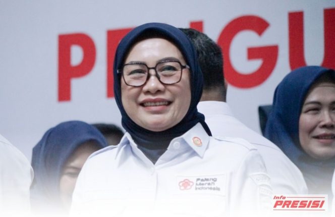 
					Nakhoda Baru PMI Kota Metro Dilantik, Ria Ayam: Kemanusiaan Tak Bisa Jalan Sendiri